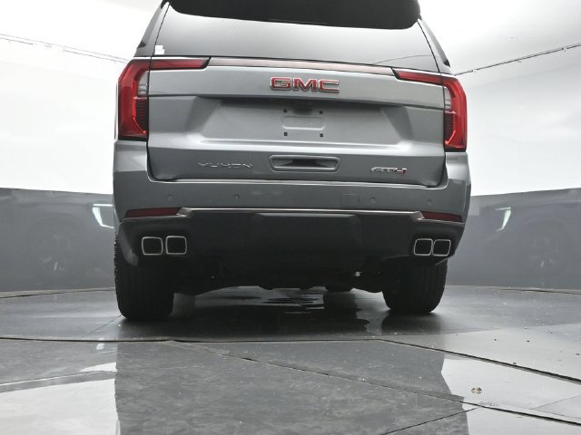 Used 2025 GMC Yukon AT4 Ultimate w/ LPO, Floor Liner Package AWD/4WD image 39