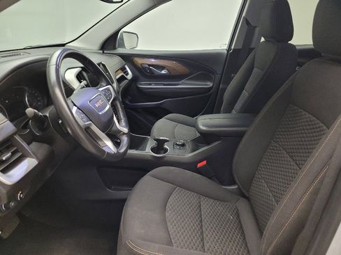 Used 2020 GMC Terrain SLE AWD/4WD image 17