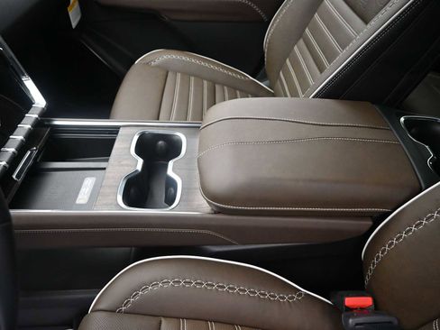 New 2026 GMC Acadia Denali Ultimate w/ LPO, Floor Liner Package image 14