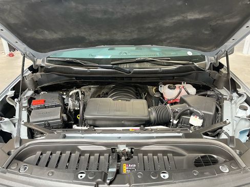 Used 2025 Chevrolet Silverado 1500 Custom Trail Boss AWD/4WD image 28