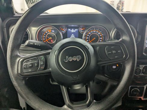 Used 2022 Jeep Wrangler Unlimited Sport AWD/4WD image 13
