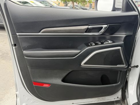 Certified 2024 Kia Telluride EX X-Line AWD/4WD image 13