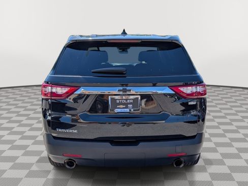 Used 2018 Chevrolet Traverse LS FWD image 4