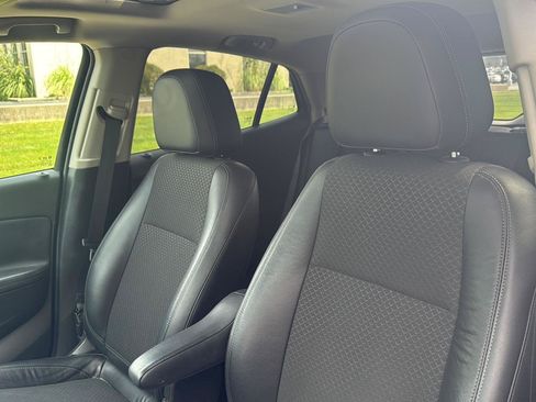 Used 2017 Buick Encore Sport Touring w/ Safety Package FWD image 9