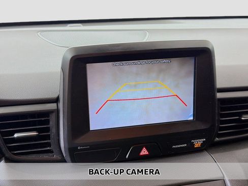 Used 2020 Hyundai Veloster 2.0 FWD image 4