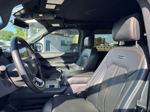 Used 2024 Ford Expedition Max Platinum image 10