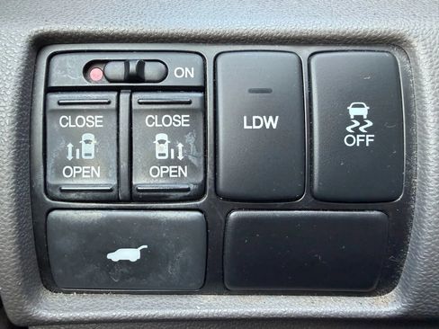 Used 2016 Honda Odyssey EX-L image 25