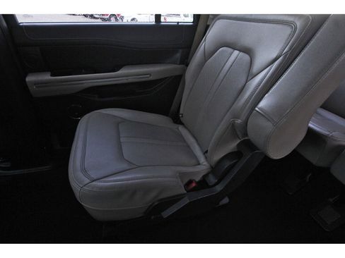 Used 2024 Ford Expedition Limited RWD image 14