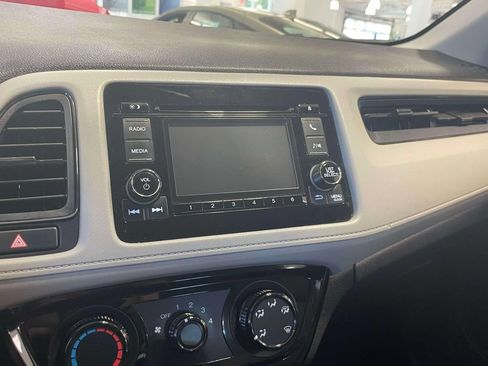 Used 2021 Honda HR-V LX image 25