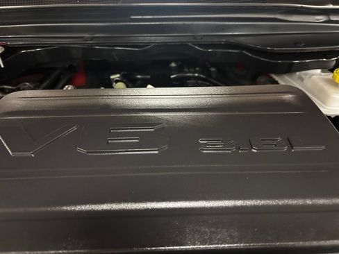 Used 2025 RAM 1500 Big Horn AWD/4WD image 40