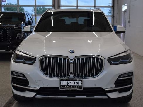 Used 2019 BMW X5 xDrive40i w/ Convenience Package AWD/4WD image 3