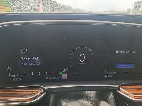 Used 2022 Cadillac Escalade Premium Luxury RWD image 24