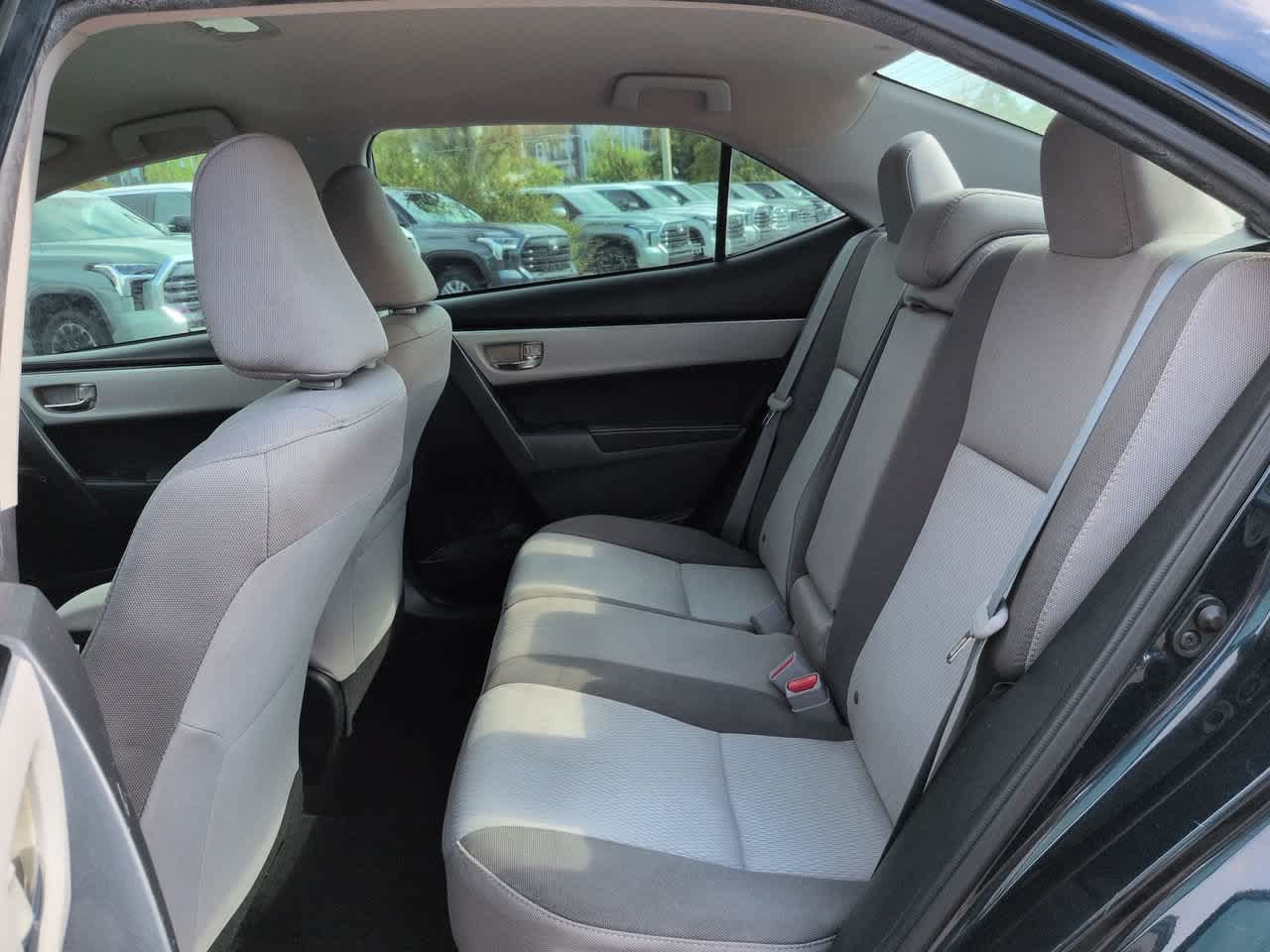 Used 2017 Toyota Corolla LE FWD image 13