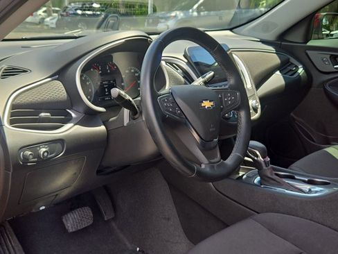 Used 2024 Chevrolet Malibu RS FWD image 10