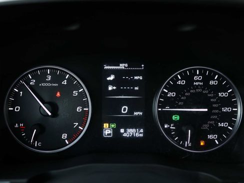 Used 2023 Subaru Ascent Limited w/ Technology Package image 28