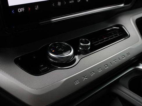 New 2026 Ford Expedition Active AWD/4WD image 16