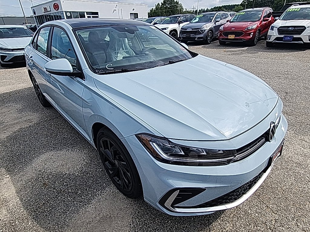 New 2026 Volkswagen Jetta SE FWD image 1