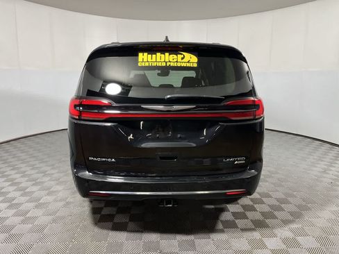Used 2021 Chrysler Pacifica Limited w/ Uconnect Theater Family Group AWD/4WD image 7