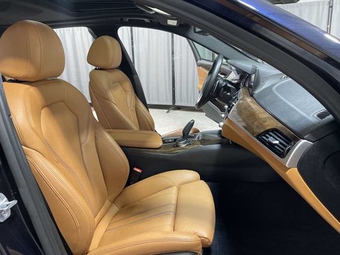 Used 2019 BMW 530i xDrive AWD/4WD image 14