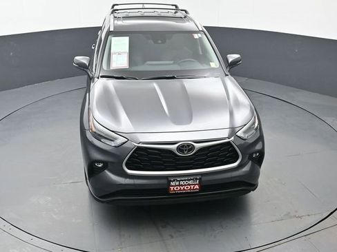 Certified 2024 Toyota Highlander XLE AWD/4WD image 47