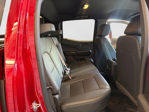 New 2026 Chevrolet Colorado Trail Boss w/ Midnight Edition AWD/4WD image 15