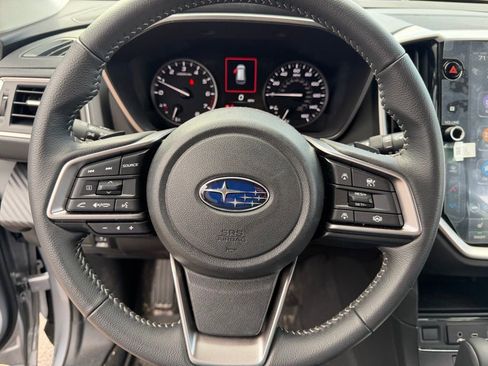 Used 2025 Subaru Ascent Premium AWD/4WD image 25