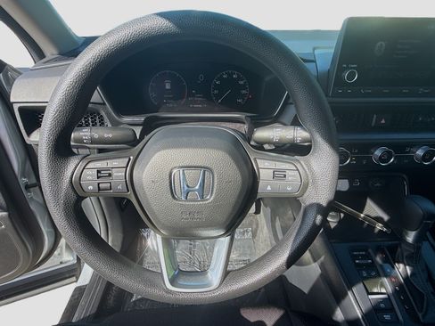 Used 2025 Honda CR-V LX image 10