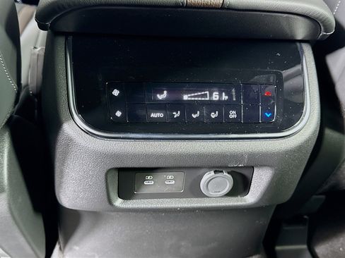 New 2026 Nissan Armada SL w/ Captain's Chari Seat Package AWD/4WD image 25