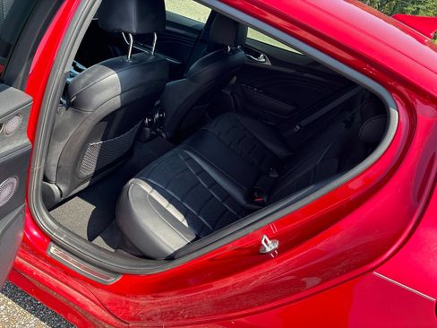 Used 2022 Kia Stinger GT2 AWD/4WD image 7