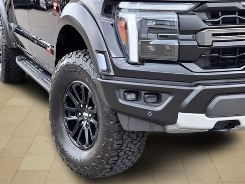 Used 2024 Ford F150 Raptor AWD/4WD image 43