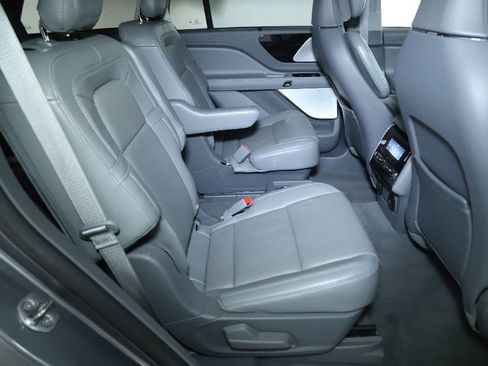 Used 2021 Lincoln Aviator Reserve w/ Equipment Group 202A image 30