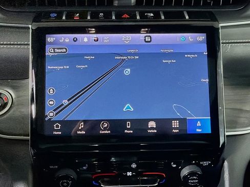 Used 2024 Jeep Grand Cherokee Limited 4xe image 17