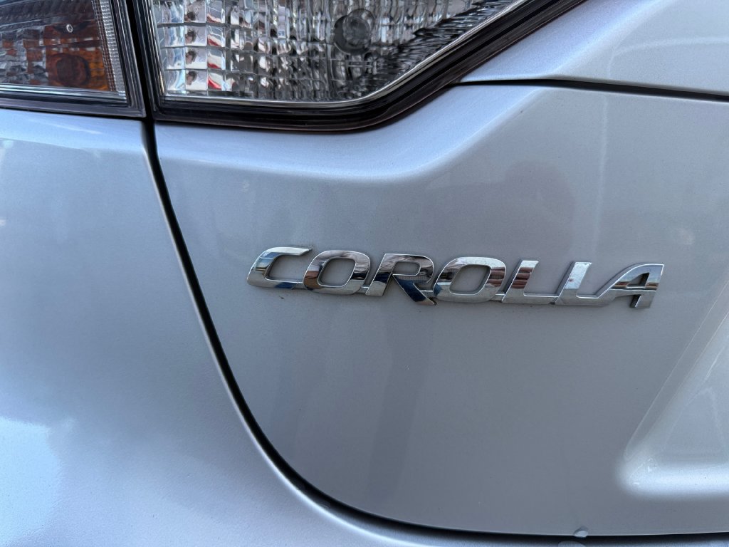 Used 2024 Toyota Corolla LE FWD image 40