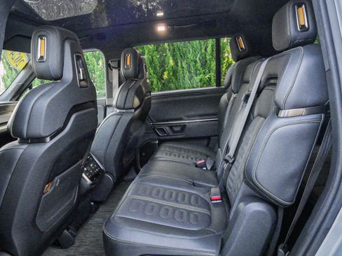 Used 2024 Rivian R1S Adventure Quad AWD/4WD image 31