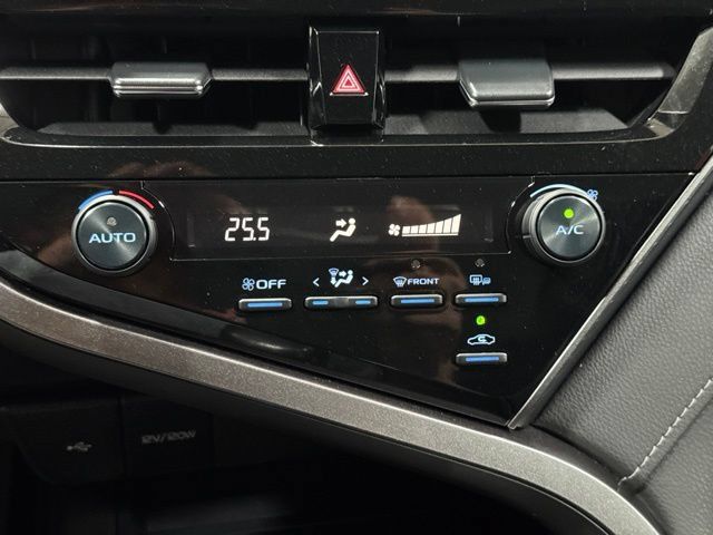 Used 2021 Toyota Camry SE AWD/4WD image 19