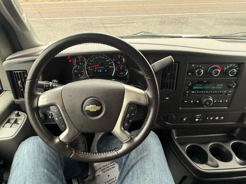 Used 2019 Chevrolet Express 3500 LS image 16