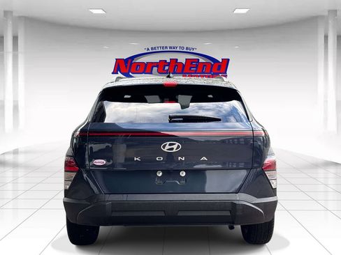 Used 2025 Hyundai Kona SEL FWD image 4
