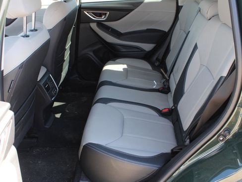 Used 2023 Subaru Forester Limited AWD/4WD image 19