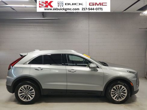 Used 2024 Cadillac XT4 Premium Luxury image 1