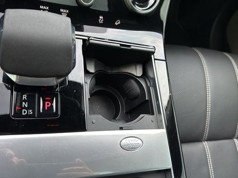 Used 2021 Land Rover Range Rover Velar R-Dynamic S image 24