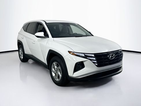Used 2023 Hyundai Tucson SE FWD image 3