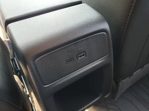 Used 2024 Chevrolet Trax LT w/ Driver Confidence Package FWD image 14