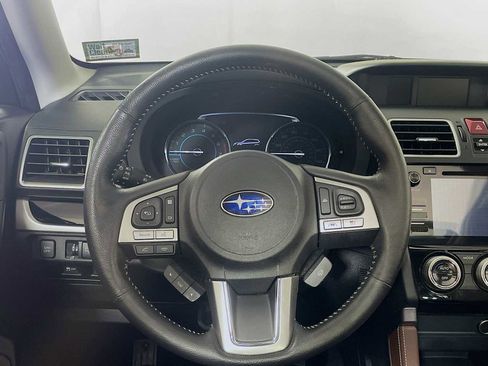 Used 2018 Subaru Forester 2.5i Touring image 9