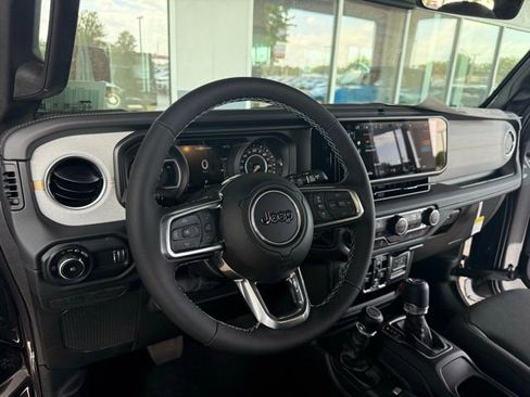 New 2025 Jeep Wrangler Sahara w/ Technology Group image 15