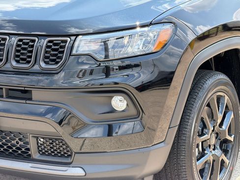 New 2026 Jeep Compass Latitude AWD/4WD image 11