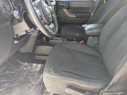 Used 2016 Jeep Wrangler Unlimited Sport w/ Max Tow Package AWD/4WD image 13