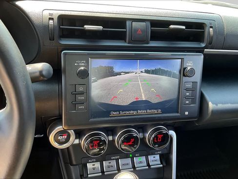 Used 2025 Toyota GR86 Premium RWD image 25