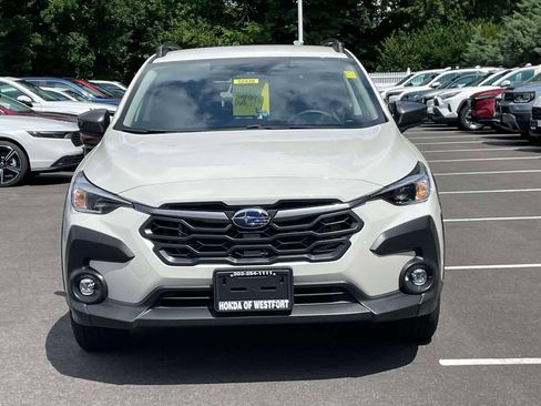 Used 2024 Subaru Crosstrek 2.0i Premium AWD/4WD image 2