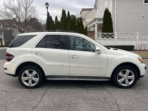 Used 2011 Mercedes-Benz ML 350 2WD image 8