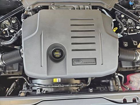 New 2025 Land Rover Discovery Dynamic SE AWD/4WD image 28